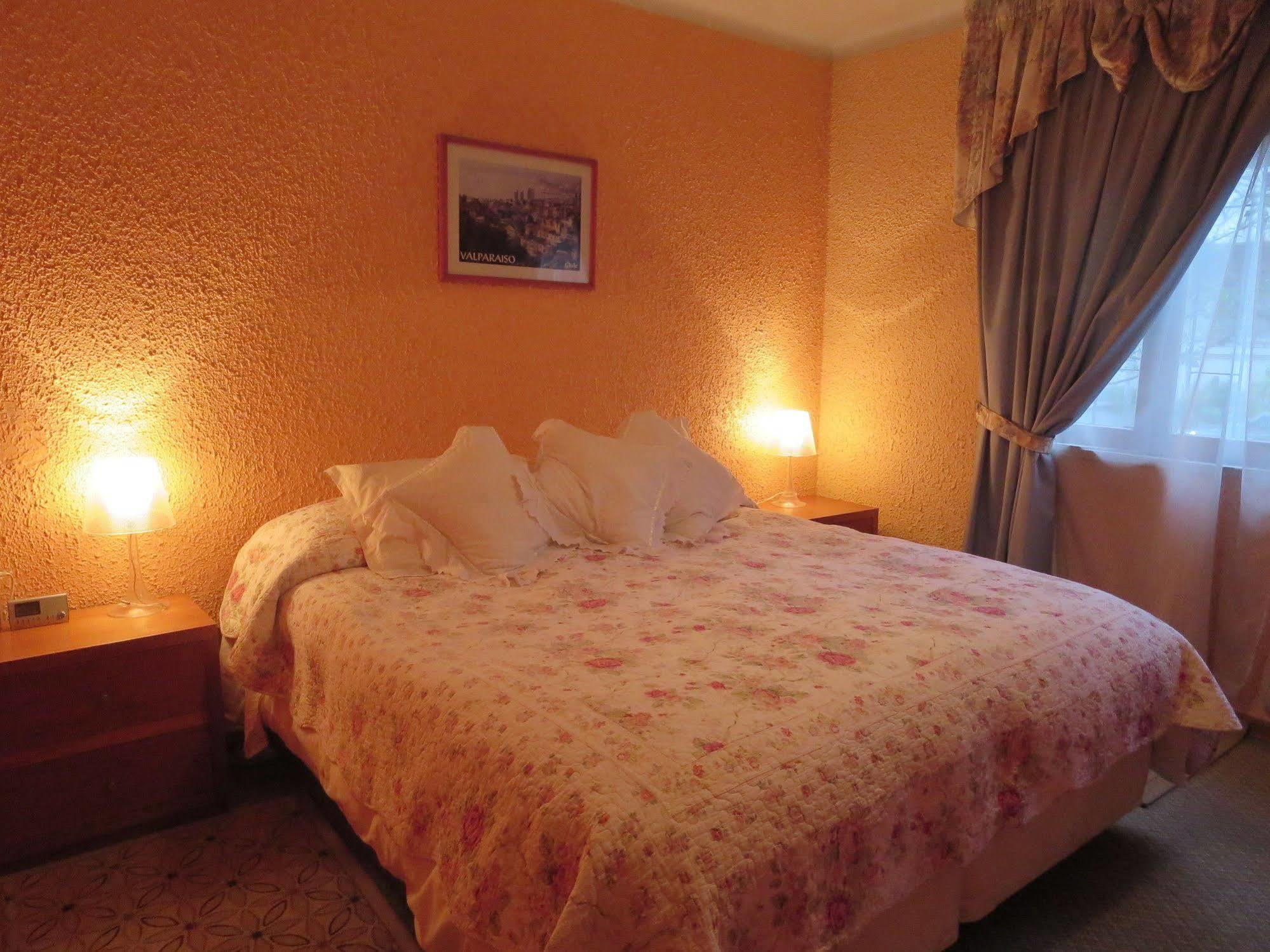 Marilu 'S Bed And Breakfast Hostel 圣地亚哥 外观 照片